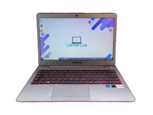 Laptop Second Hand Samsung 535U3C - 13.3inch AMD A6-4455M 5GB RAM 500GB HDD Windows 10 Refurbished