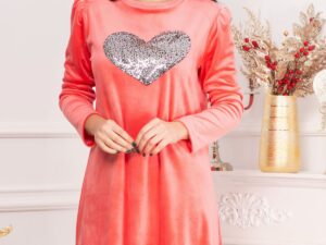 Rochie din catifea Alma roz cu inima din paiete