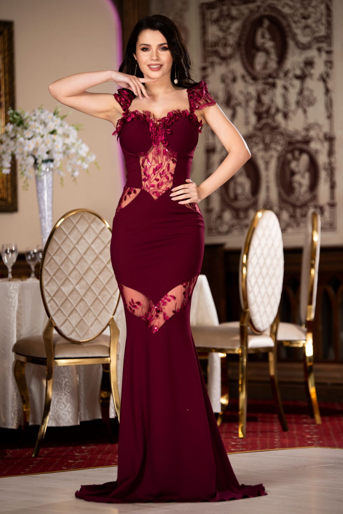 Reducere 35% - Rochie pretioasa Isadora bordo cu dantela pretioasa si paiete discrete 1 Rochie pretioasa Isadora bordo cu dantela pretioasa si paiete discrete