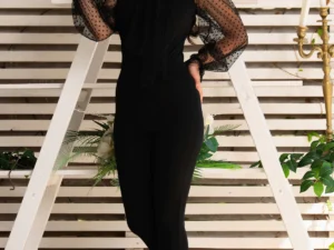 Salopeta neagra eleganta cu maneci din tulle cu buline mini