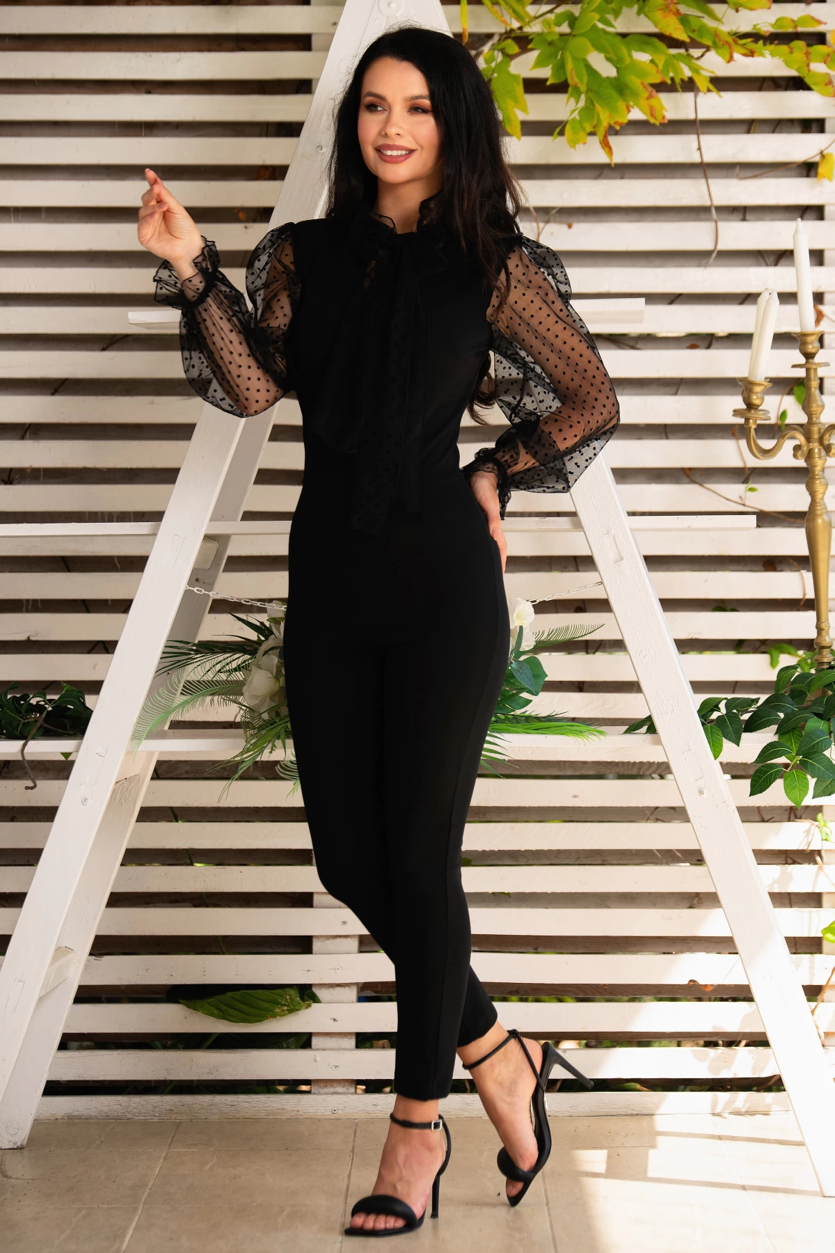 Reducere 35% - Salopeta neagra eleganta cu maneci din tulle cu buline mini 1 Salopeta neagra eleganta cu maneci din tulle cu buline mini