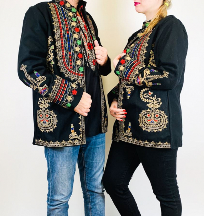 Reducere 55% - Set Traditional Cuplu 5 1 Set Traditional Cuplu 5