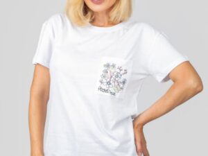 Tricou alb cu buzunar cu flori