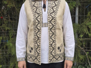 Vesta traditionala Lazar 28