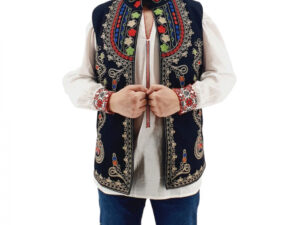 Vesta traditionala Lazar 4