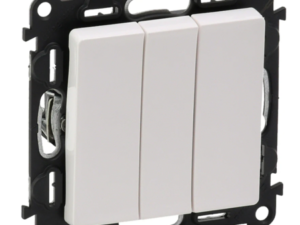 3 module Intrerupator triplu Valena Life - 10 AX 250 V~ - cu Capac  - alb