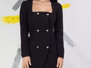 Rochie Moze tip sacou negru prevazut cu doua randuri de nasturi