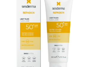Fluid lejer pentru corp SPF50