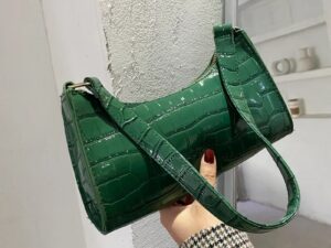 Geanta / poseta verde lacuita de dama Cherry