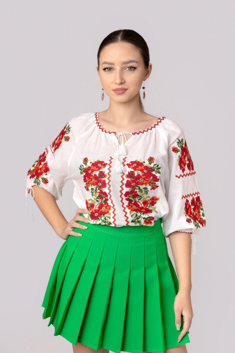 Reducere 35% - Ie traditionala alba cu motiv floral rosu Mia 1 Ie traditionala alba cu motiv floral rosu Mia