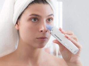 Aparat facial electric pentru puncte negre InnovaGoods