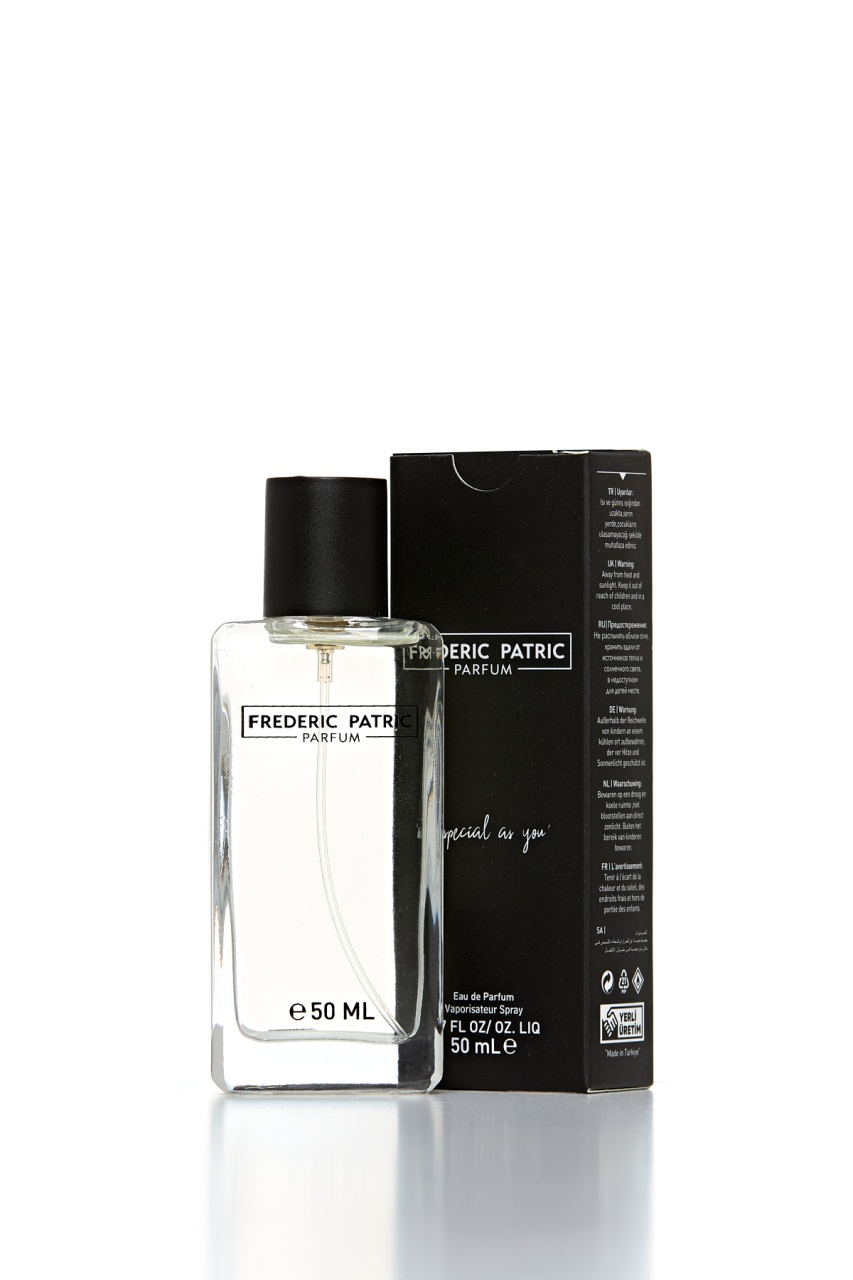 Reducere 38% - ONE by Patric (C-5) apa de parfum 50ml, barbati 2 barbati