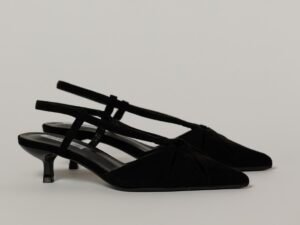 Pantofi negri din piele intoarsa ecologica cu barete