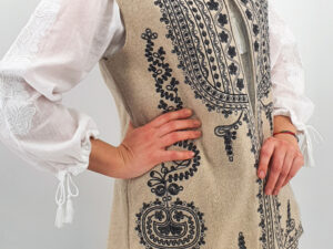 Set Traditional Mama Tata fiica fiu Vesta Traditionala 2