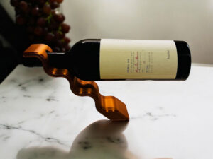 Suport sticla de vin -Gravity