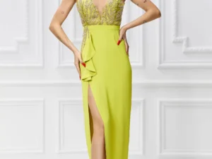 Rochie eleganta galbena cu croi mulat si slit pe picior