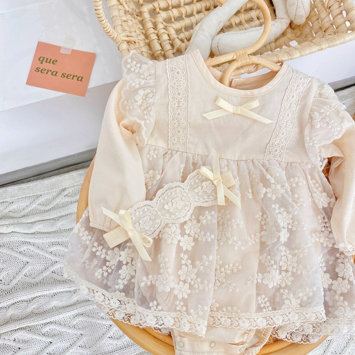 Reducere 33% – Rochita Fetite Bumbac Crem Jessie - 2-3 ani 2 Reducere 33% – Rochita Fetite Bumbac Crem Jessie - 2-3 ani - imagine 2
