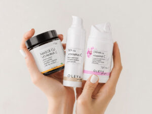 Set produse cu Vitamina C: cremă antirid