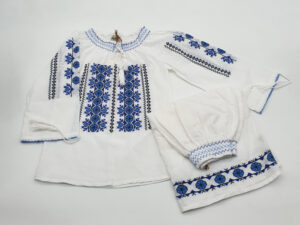 Compleu traditional fetite Evi 2