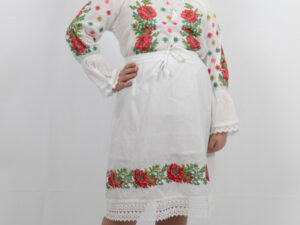 Compleu traditional fetite Minodora