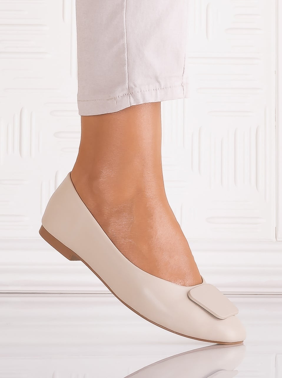 Reducere 31% – Pantofi dama Crem din Piele Ecologica Yolandia 2 Reducere 31% – Pantofi dama Crem din Piele Ecologica Yolandia - imagine 2