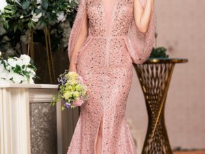 Rochie de lux Zandra rose pretioasa cu perle si pietre pretioase decorative
