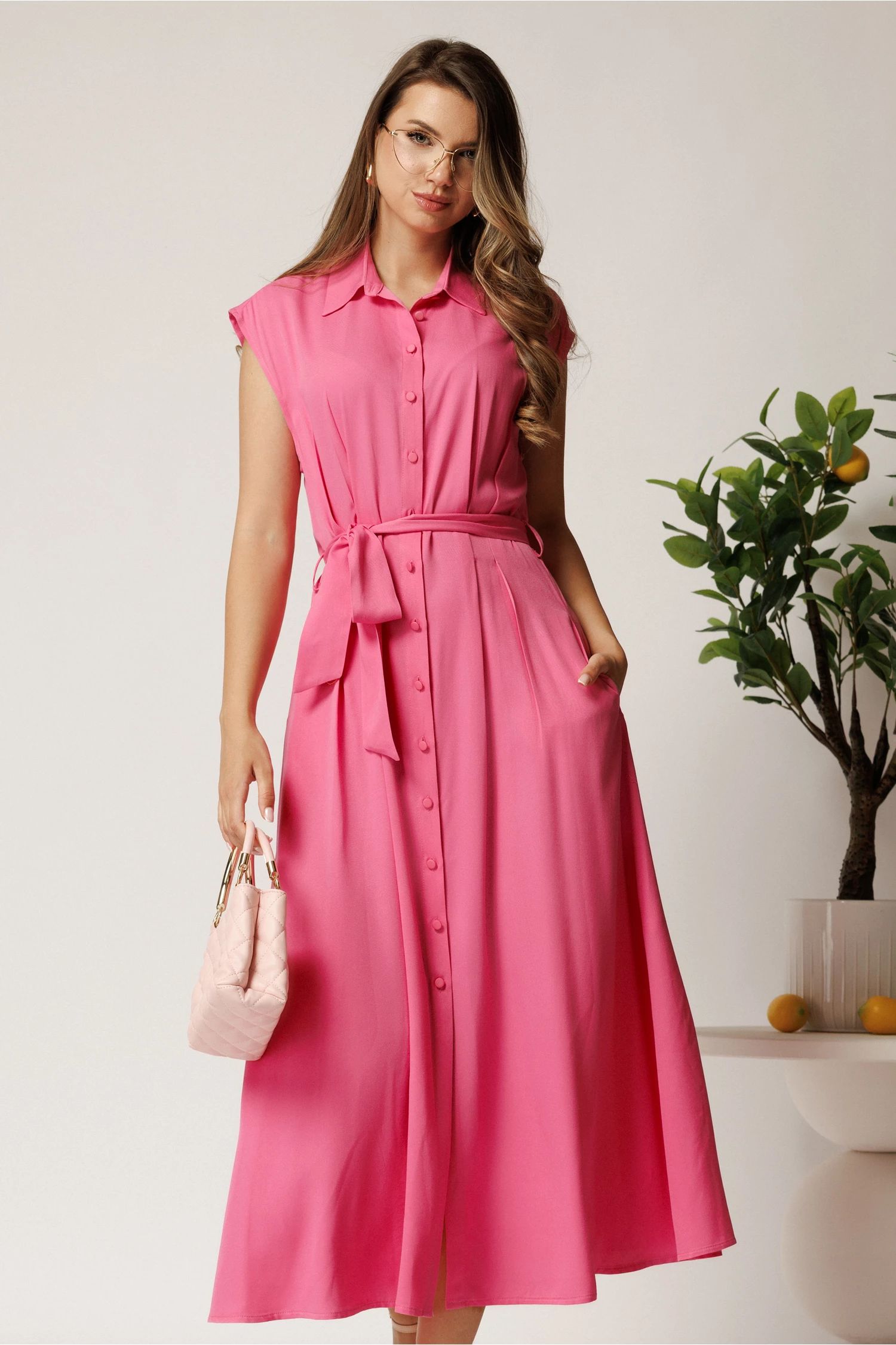 Reducere 54% – Rochie midi fucsia din viscoza cu nasturi si cordon 1 Rochie midi fucsia din viscoza cu nasturi si cordon