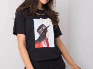 Tricou negru cu imprimeu portret...
